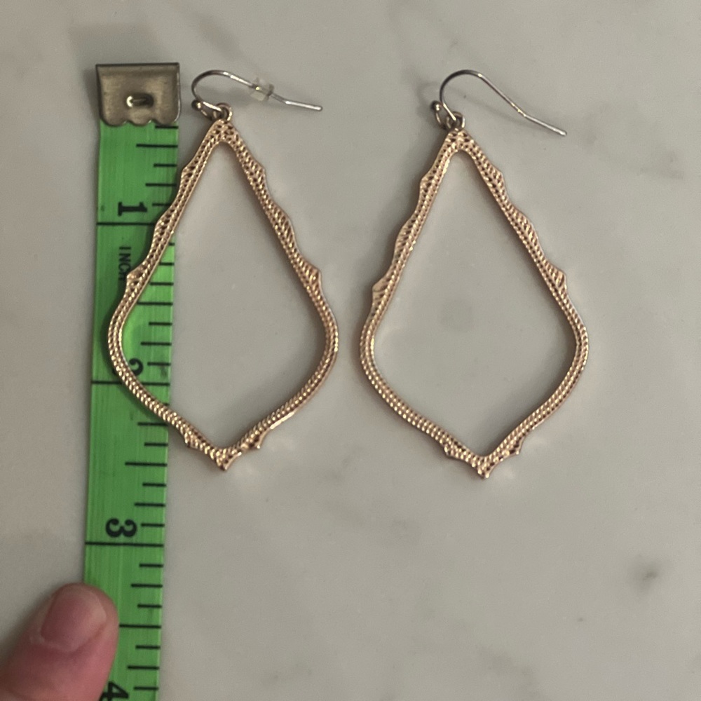 Sophee Drop Earrings in Gold